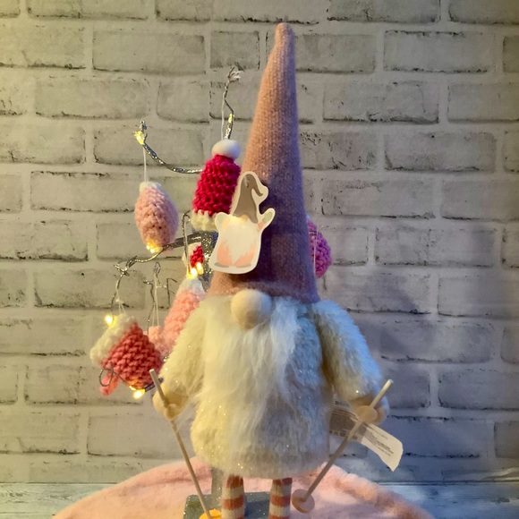 Gnome For The Holidays Pink Gnome On Skis - Picture 2 of 4